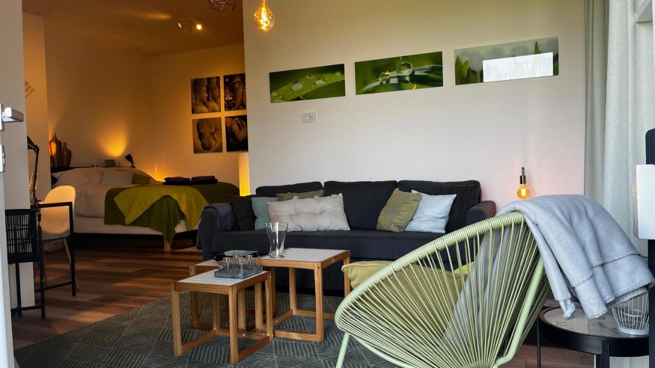 Cascina Giantino Suite Cantina - G A Y - M E N - O N L Y (Adults Only) Montegrosso d'Asti ภายนอก รูปภาพ